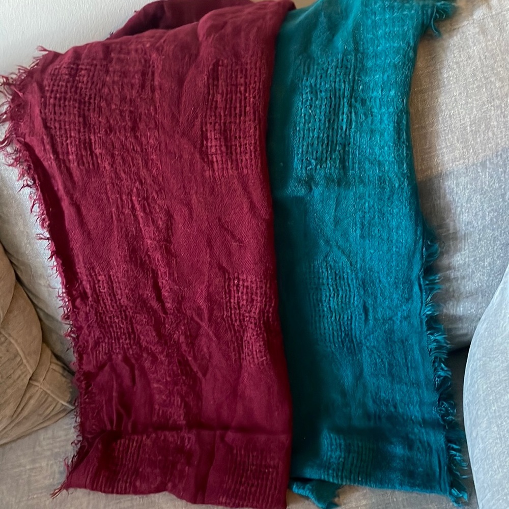 Set of two circle scarves